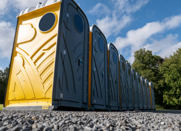 Best VIP or Luxury Restroom Trailers  in Herndon, VA